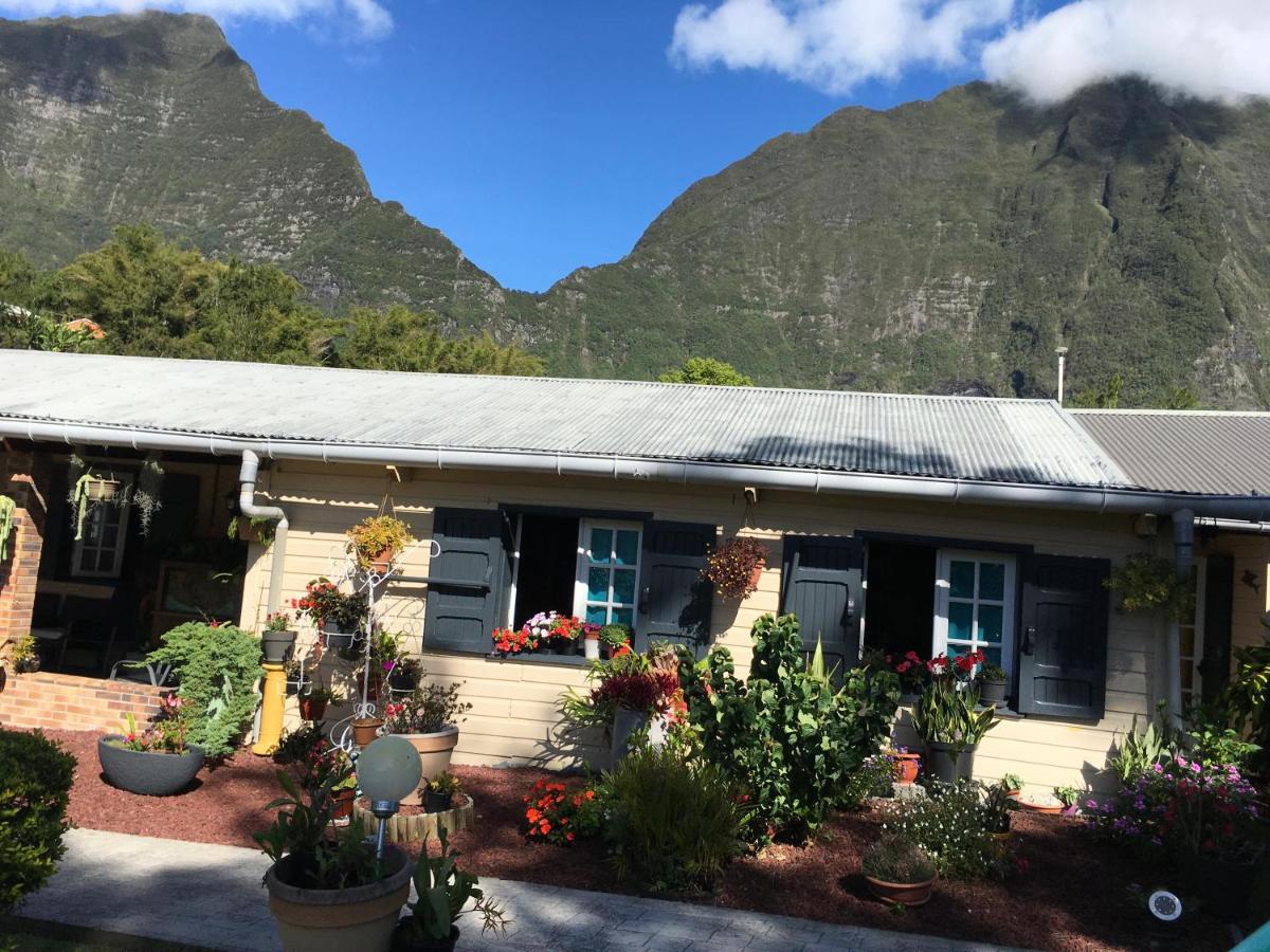 Ti Kaz Hoareau Bed & Breakfast Salazie Exterior photo