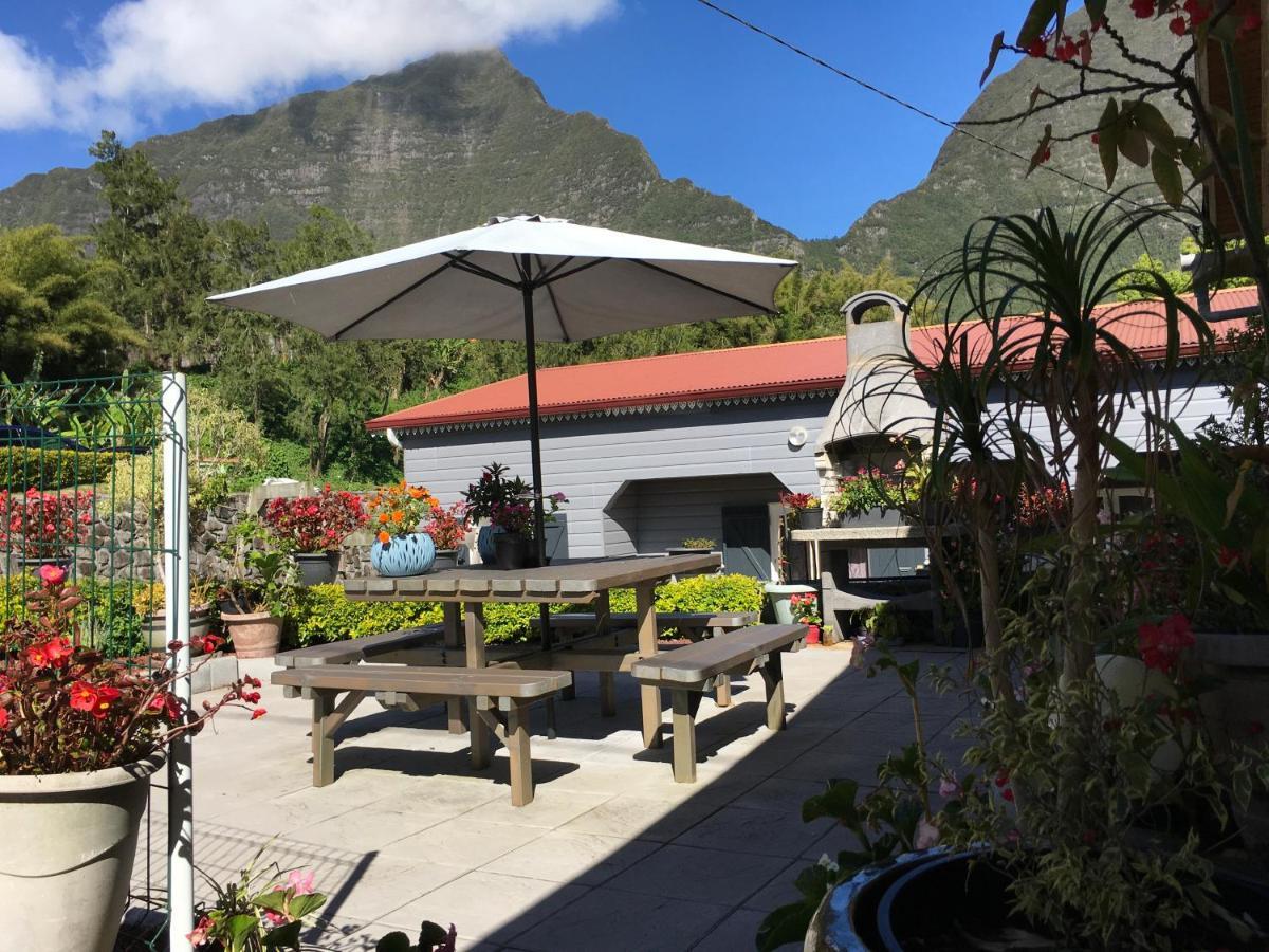 Ti Kaz Hoareau Bed & Breakfast Salazie Exterior photo